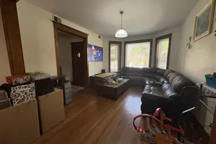 3341 W Evergreen Ave, Chicago, IL 60651 - Photo 5