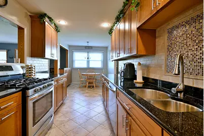 20W581 Glen Court, Lombard, IL 60148 - Photo 13