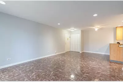 575 Heritage Drive #206, Schaumburg, IL 60169 - Photo 9