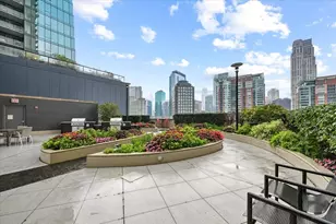 420 E Waterside Dr, Chicago, IL 60601 - Photo 19