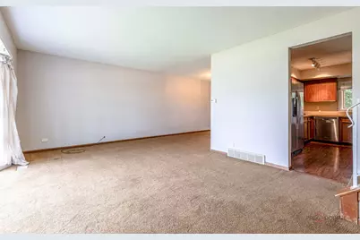 928 N Rohlwing Road, Palatine, IL 60074 - Photo 5
