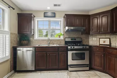257 Sheffield Drive, Schaumburg, IL 60194 - Photo 7