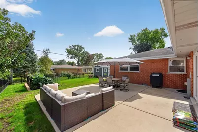 913 S Lancaster Street, Mount Prospect, IL 60056 - Photo 35