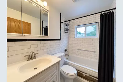 2086 Nimitz Drive, Des Plaines, IL 60018 - Photo 11