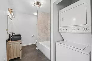 411 Leach Ave, Joliet, IL 60432 - Photo 13