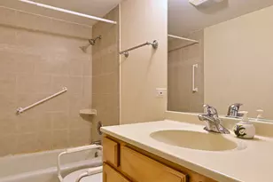 1000 S Lorraine Rd, Wheaton, IL 60189 - Photo 11