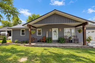 8015 Brubaker Rd, Iuka, IL 62849 - Photo 5