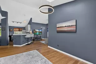 2903 Bartlett Ct, Naperville, IL 60564 - Photo 9