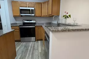 2048 N Rand Rd, Palatine, IL 60074 - Photo 9