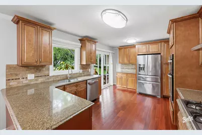750 Dunhill Drive, Buffalo Grove, IL 60089 - Photo 5