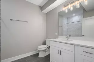 261 Washington Blvd, Oak Park, IL 60304 - Photo 15