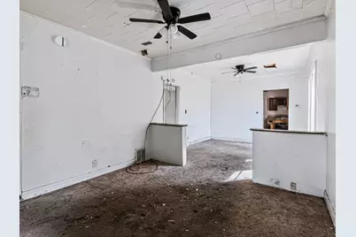 11723 S Stewart Avenue, Chicago, IL 60628 - Photo 5
