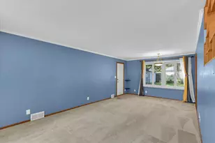 1606 Normandy Dr, Champaign, IL 61821 - Photo 7