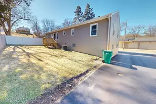 176 E Grand Ave, Fox Lake, IL 60020 - Photo 33