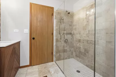 922 W Happfield Drive, Arlington Heights, IL 60004 - Photo 3