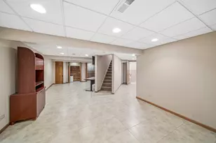 665 Meadowdale Dr, Romeoville, IL 60446 - Photo 21