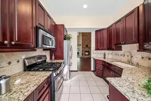 665 Meadowdale Dr, Romeoville, IL 60446 - Photo 7