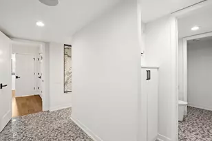 200 E Delaware Pl, Chicago, IL 60611 - Photo 41