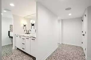 200 E Delaware Pl, Chicago, IL 60611 - Photo 43