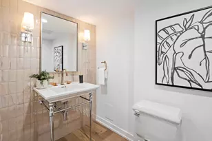 200 E Delaware Pl, Chicago, IL 60611 - Photo 19