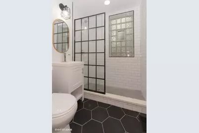 2843 W Fletcher Street, Chicago, IL 60618 - Photo 7