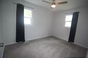1307 Glenwood Rd, Bloomington, IL 61704 - Photo 13