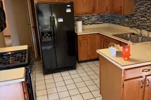 5560 Court F, Hanover Park, IL 60133 - Photo 7