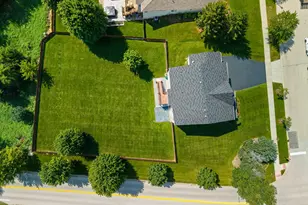391 Copper Springs Ln, Elgin, IL 60124 - Photo 41