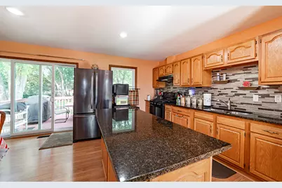 526 Carolyn Lane, Lake Holiday, IL 60552 - Photo 7