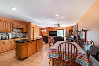 526 Carolyn Lane, Lake Holiday, IL 60552 - Photo 9