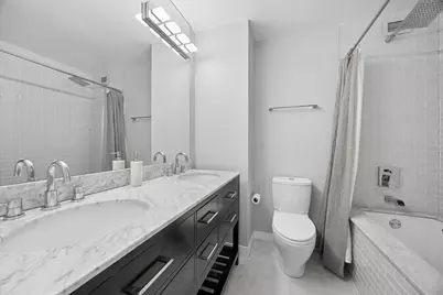 [Address not provided], Chicago, IL 60610 - Photo 17