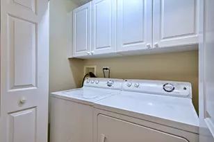 875 E 22nd St, Lombard, IL 60148 - Photo 35