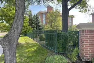875 E 22nd St, Lombard, IL 60148 - Photo 45