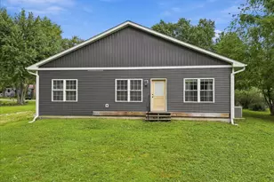16 Grove St, Bristol, IL 60512 - Photo 39
