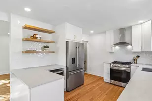 7659 S Hoyne Ave, Chicago, IL 60620 - Photo 9