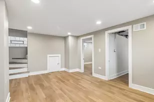 7659 S Hoyne Ave, Chicago, IL 60620 - Photo 21