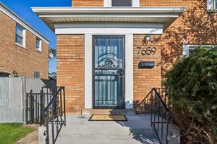 7659 S Hoyne Ave, Chicago, IL 60620 - Photo 3