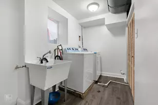 2237 S Oakley Ave, Chicago, IL 60608 - Photo 17