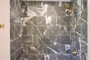 8043 S Wood St, Chicago, IL 60620 - Photo 21