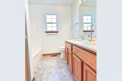3499 White Oak Drive, Dekalb, IL 60115 - Photo 23