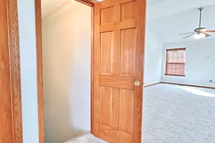 3499 White Oak Dr, Dekalb, IL 60115 - Photo 31