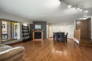 17242 Ridgeland Ave, Tinley Park, IL 60477 - Photo 5