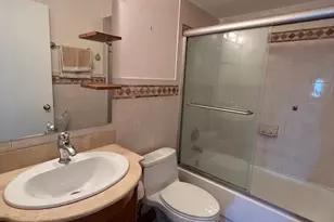 607 Quincy Bridge Ln, Glenview, IL 60025 - Photo 7