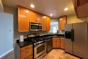 607 Quincy Bridge Ln, Glenview, IL 60025 - Photo 5