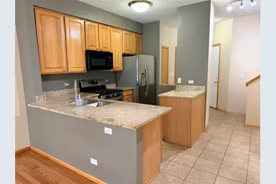3400 Blue Ridge Drive, Carpentersville, IL 60110 - Photo 3