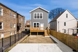 4241 W Walton St, Chicago, IL 60651 - Photo 15