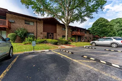 200 Willow Lane #C-219, Willow Springs, IL 60480 - Photo 3