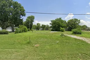 934 S Cedar Rd, New Lenox, IL 60451 - Photo 1