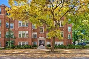 3725 W Byron St, Chicago, IL 60618 - Photo 1