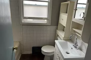 4921 N Moody Ave, Chicago, IL 60630 - Photo 9